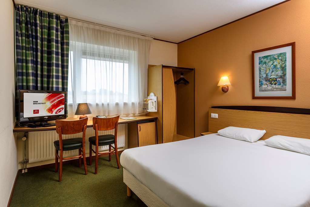 Campanile Hotel & Restaurant Delft Room photo